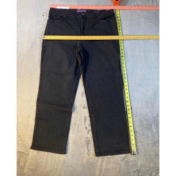 Gloria Vanderbilt, Black Denim Jeans, Size 18 Missy, Amanda Short Preowned - Picture 1 of 10